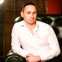Yuriy Pefti