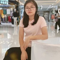 Sandy Lee