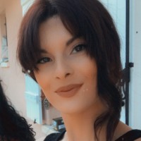 Sarah Pavia