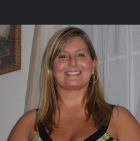 Lora Reeves
