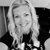 Amy L Shadle