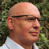 Dr Stephen R Bennett