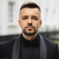Роман Жуков