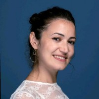 Lynda Khennache