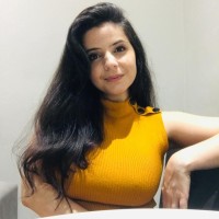 Aline Prado de Deus • Associate Manager