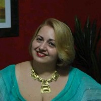 Cláudia Regina Moreira Gomes