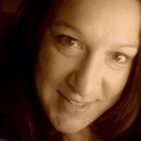 Miki Knutson