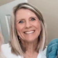 Kim Sinclair
