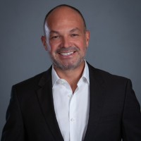 Roberto Rosales