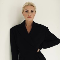 Liene Uresina Public speaker, Bestselling author