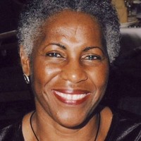 Linda R Scott