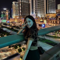 Vicky Deng