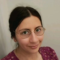 Estelle C.