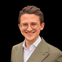 Tom RuessTom Ruess is an Influencer