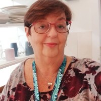 Elizabeth Hunter