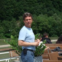 Schmid Thomas