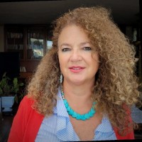 Carmen Elena Huras