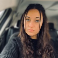Manon Lortholary