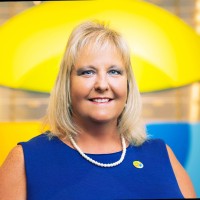 Suzann Carr