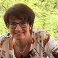 Gerlinde Üzmezler