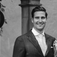Dennis Simon