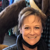 Joyce Leaton