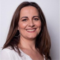 Paula Fernandes Lopes