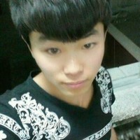 李龙年