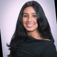 Adriana M. Valdivia