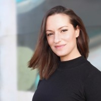 Bella Van Meel