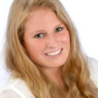 Laura Engler