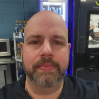 Matthew Colón
