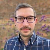 Dr David Lund