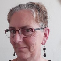 Yvonne Bron