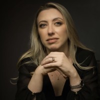 KAROLINE HOFFMANN