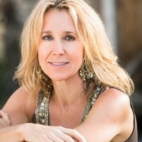 Elaine King