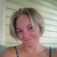 Tonia Hayes, Esnt