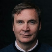 Peter J Callow