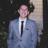 Eduardo L. Botello