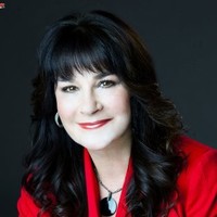 Elaine Mylett