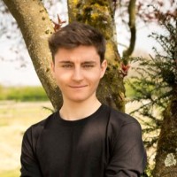 Max Richards