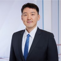 Daniel Yang, Cfa