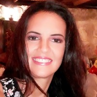 Ebru Özel