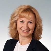Steffi Karatassios