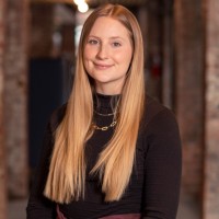 Melissa Folzenlogen, Aia
