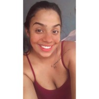 Taina Santos