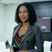 Adrianne Oliveira