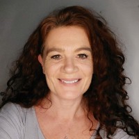Veronica Ellis