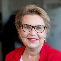Inger K Holmström