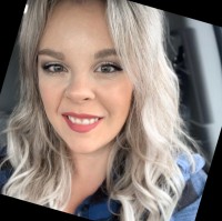 Ashley Robbins